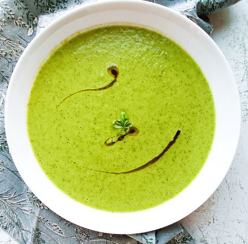 Zucchini and Garden peas Basil Soup